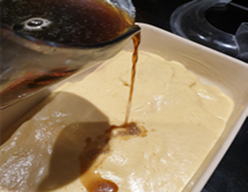 Pouring the toffee sauce