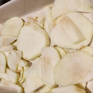 Cored and peeled apples